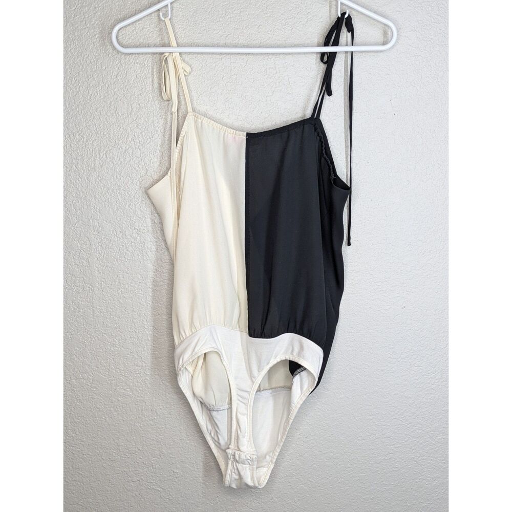 NWOT Buddy Love Ying Yang Bodysuit Sz S Black Cream Tie Sleeves Festival Artsy - Picture 4 of 9